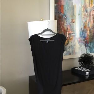 A Pea In a Pod Maternity Blouse